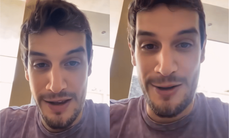 VIDEO: Adrián Marcelo preocupa a fans por su aspecto en su primera aparición en redes sociales