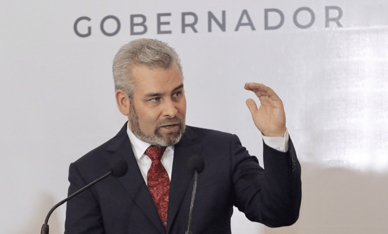 Gobernador Alfredo Domínguez Bedolla