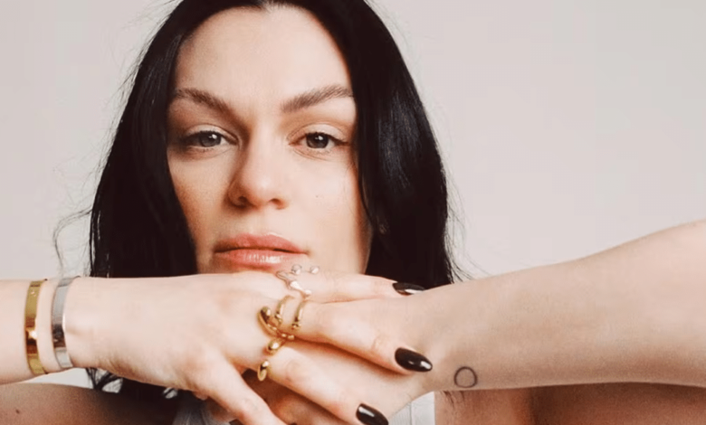 Jessie J revela diagnóstico temprano de cáncer de mama
