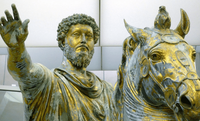 Marco Aurelio (121‑180 d. C.) combinó el poder supremo de Roma con la reflexión estoica. Su vida estuvo marcada por la disciplina intelectual, las campañas militares contra los germanos y la devastadora peste Antonina.