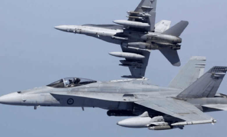 Este martes 9 de diciembre de 2025, dos aviones de combate F/A-18 de la Marina de Estados Unidos realizaron un sobrevuelo sobre el Golfo de Venezuela, según datos de plataformas públicas de rastreo de vuelos.