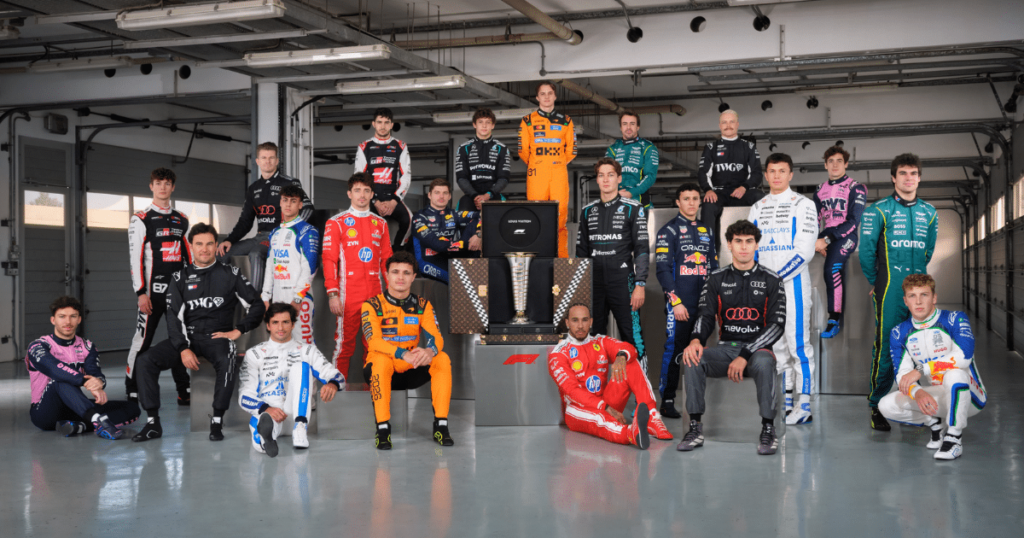 checo perez mejora los tiempos de cadillac en el segundo dia de test en bahrein 2