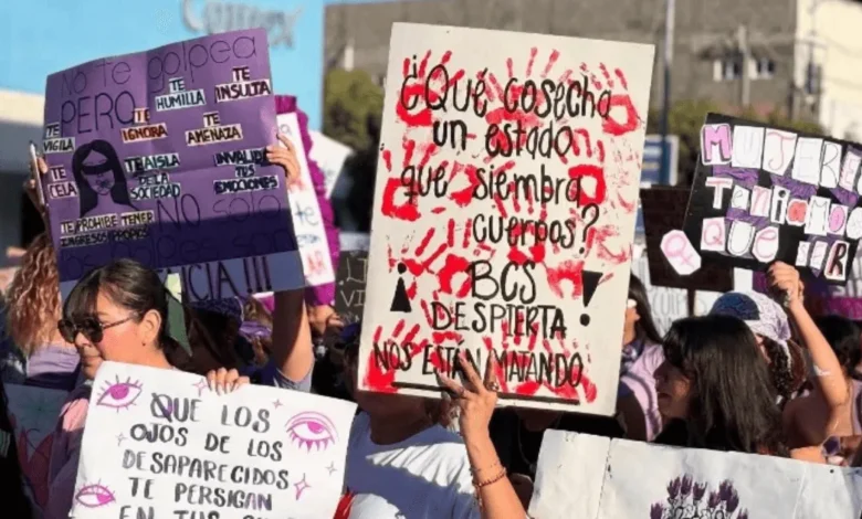 anuncian marchas del 8m en los cabos (1)