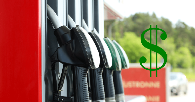 Gobierno y gasolineros acuerdan tope al diésel en 28 pesos por litro en México