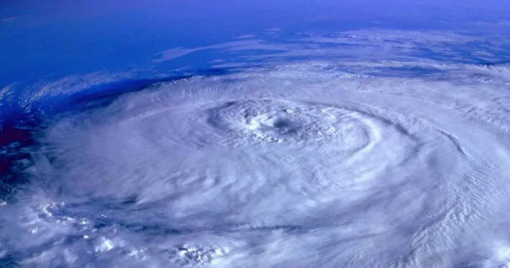 la paz refuerza acciones de emergencia ante temporada ciclónica 2026 (2)
