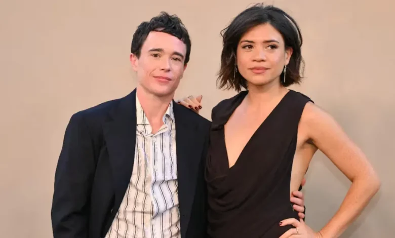 elliot page y julia shiplett reaparecen juntos en la alfombra roja de the odyssey