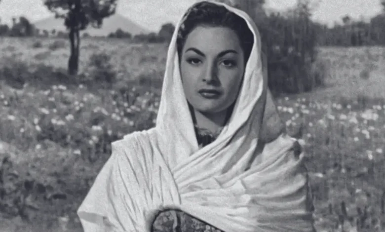 elsa aguirre, una de las grandes bellezas del cine mexicano