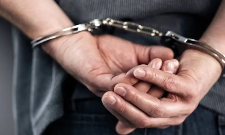Tres personas enfrentarán proceso penal por arma de fuego y droga en Baja California Sur